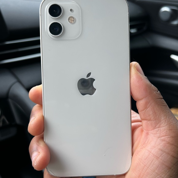 iPhone 13 AT&T only